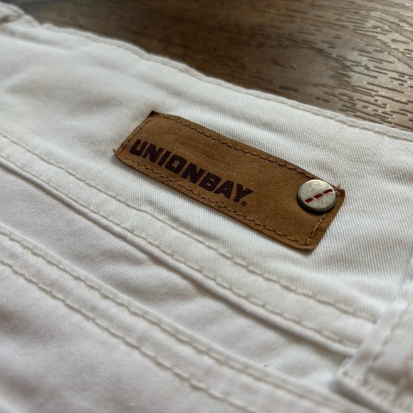 Unionbay Women's Size 13 White Y2K Denim Jean Shorts - NEW - Picture 4 of 13